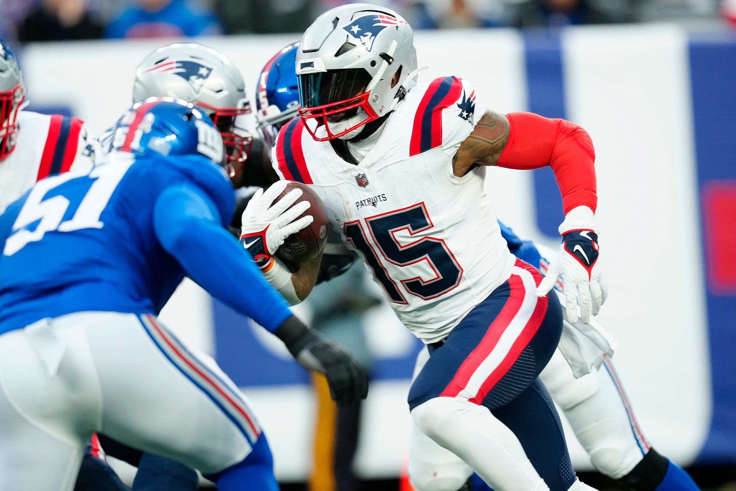 fantasy football waiver wire: ezekiel elliott