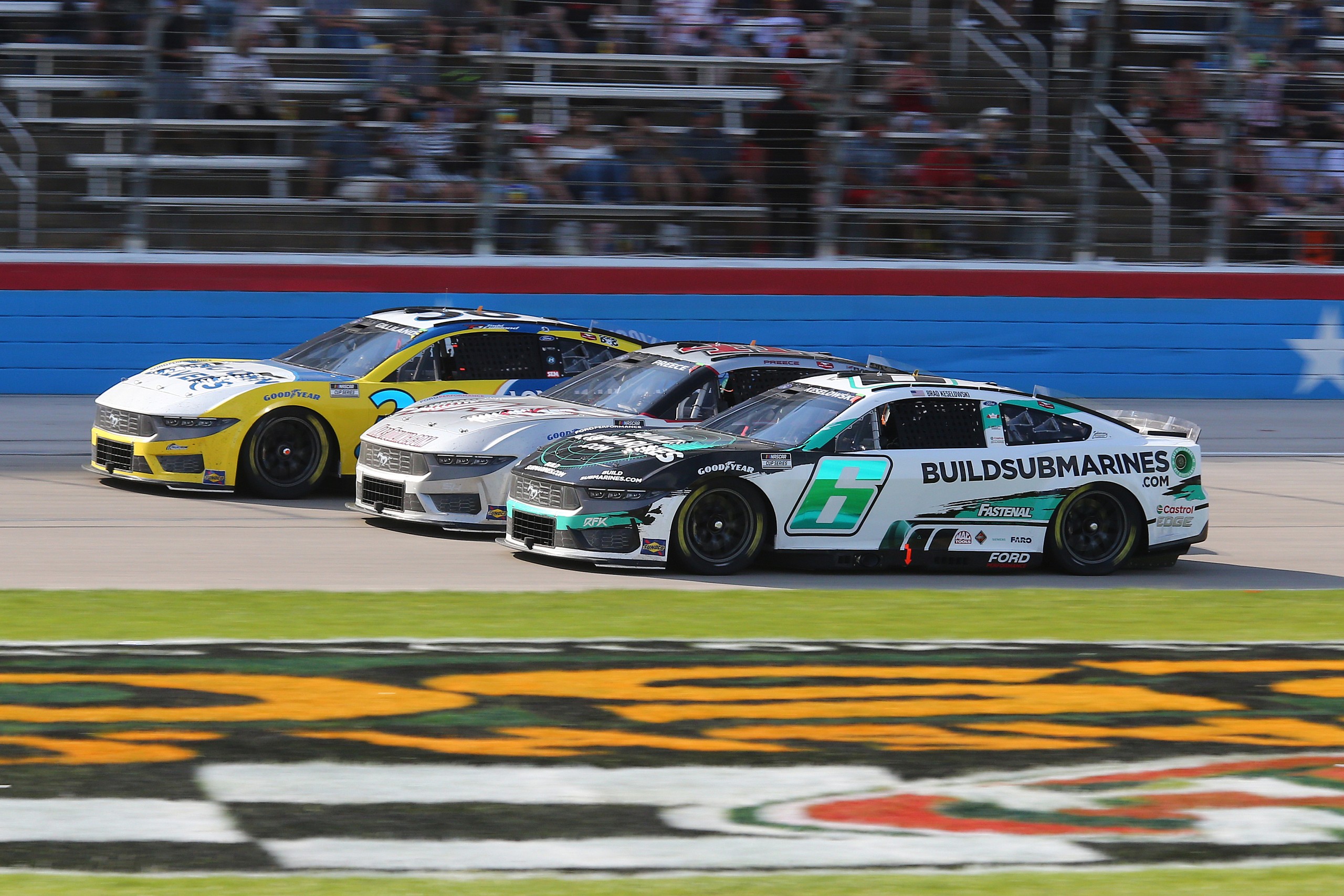 NASCAR: Autotrader EchoPark Automotive 400