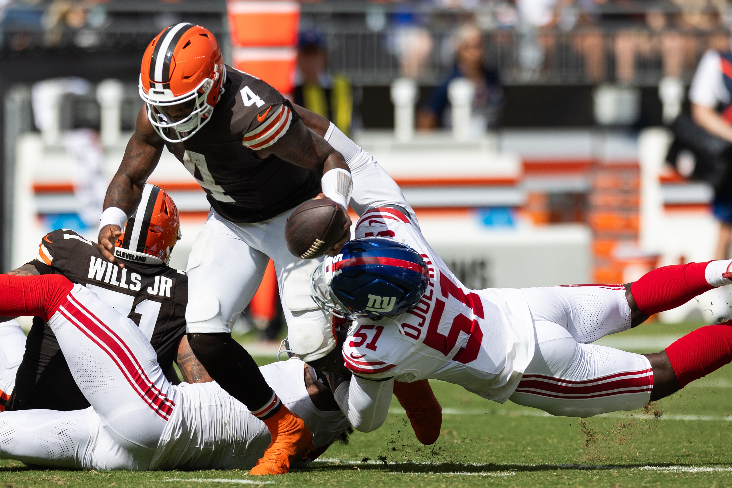 Atlanta Falcons, Azeez Ojulari
