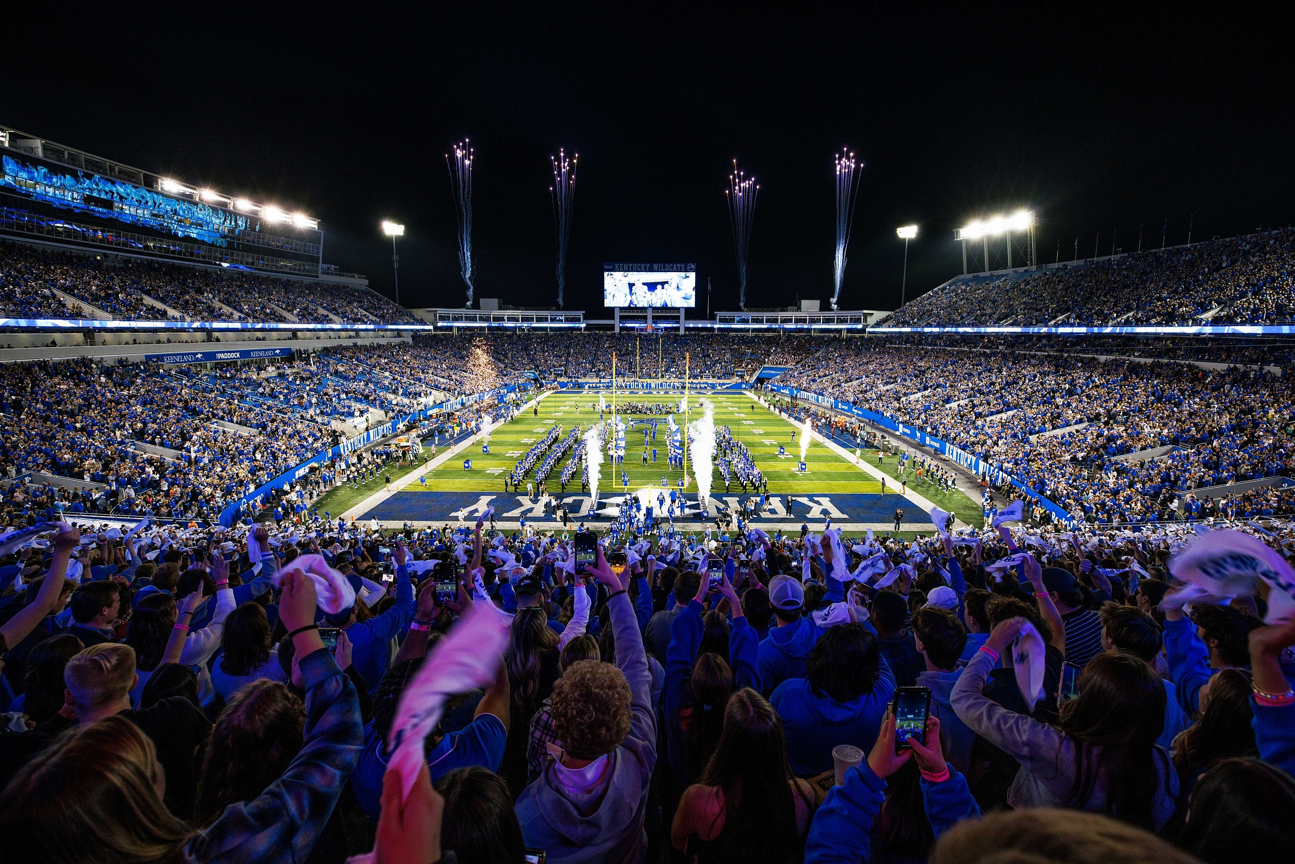 NCAA Football: Mississippi State at Kentucky