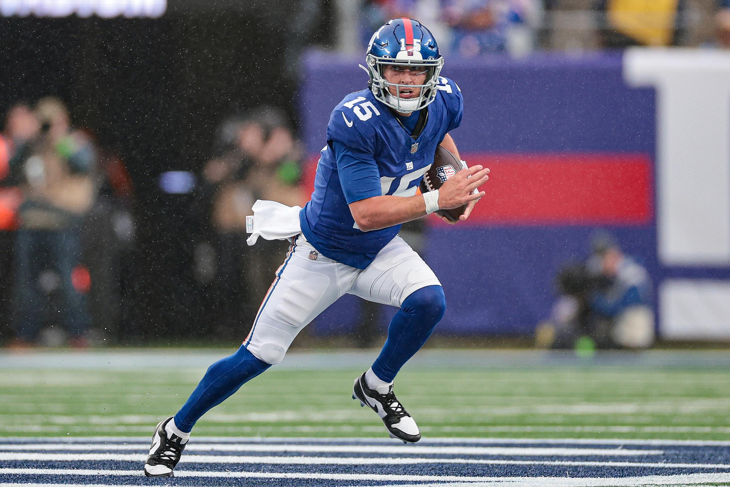 NFL: New England Patriots at New York Giants