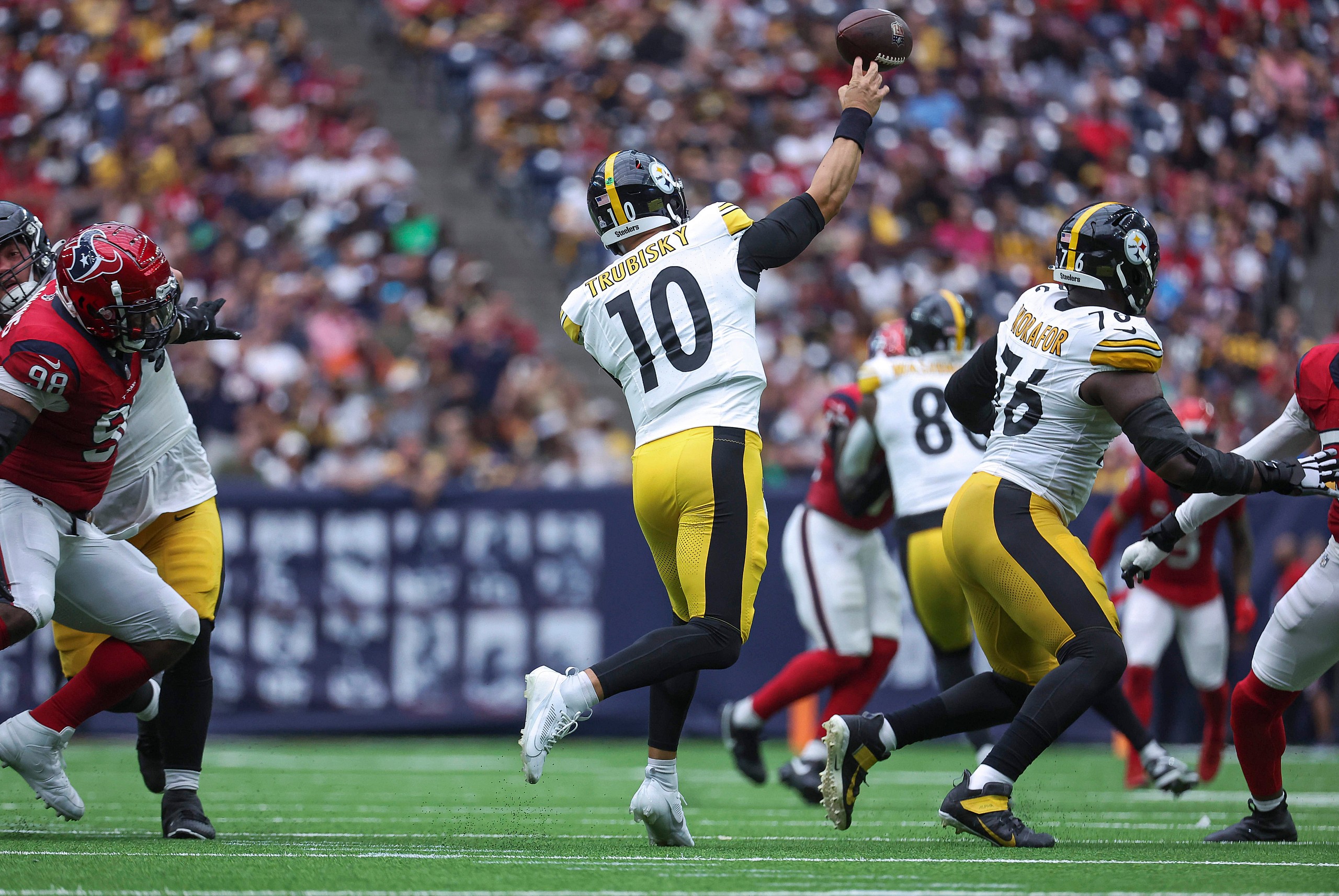 NFL: Pittsburgh Steelers at Houston Texans