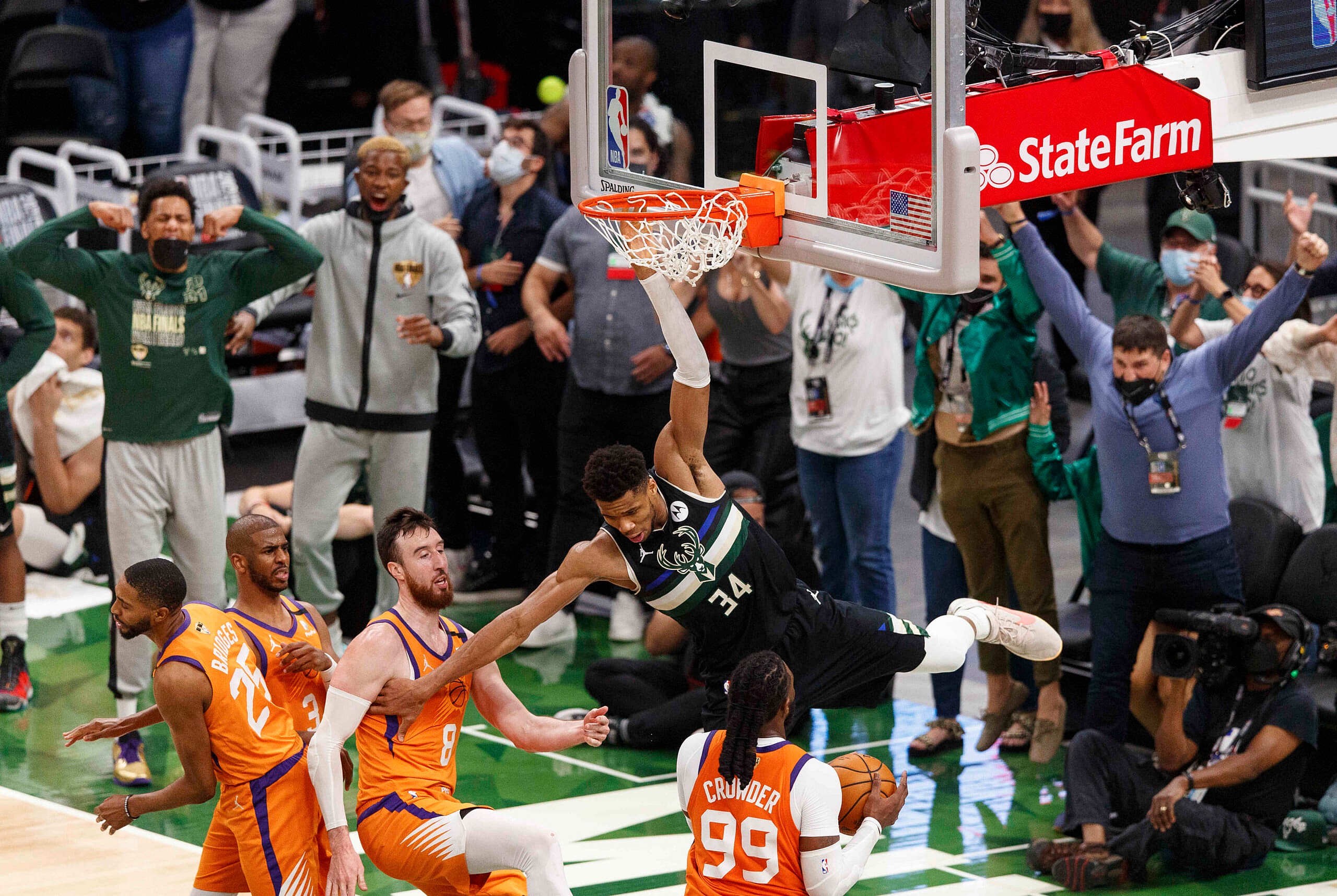giannis antetokounmpo leads phoenix suns to nba title