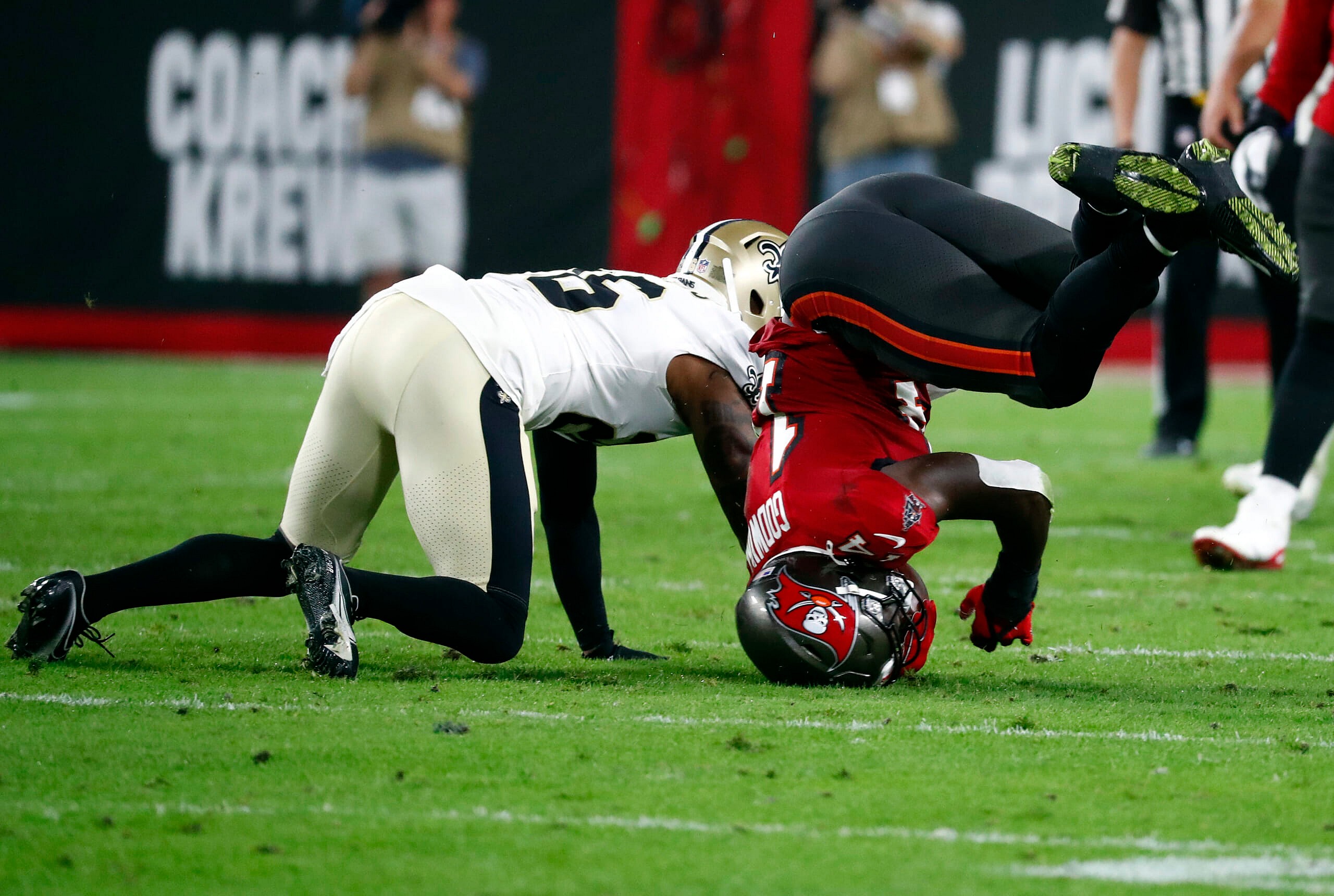 tampa bay buccaneers injuries: chris godwin