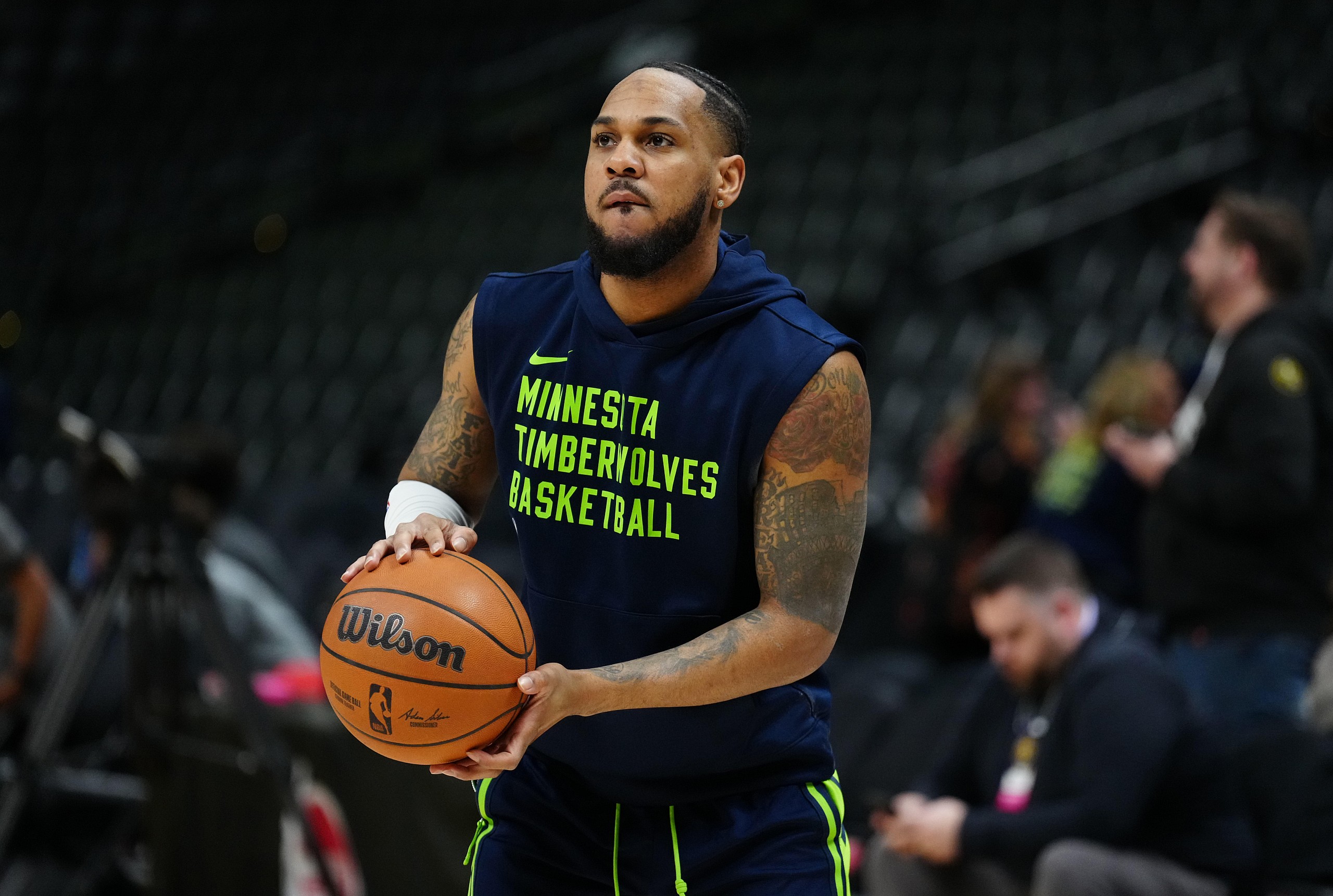 Phoenix Suns sign Monte Morris