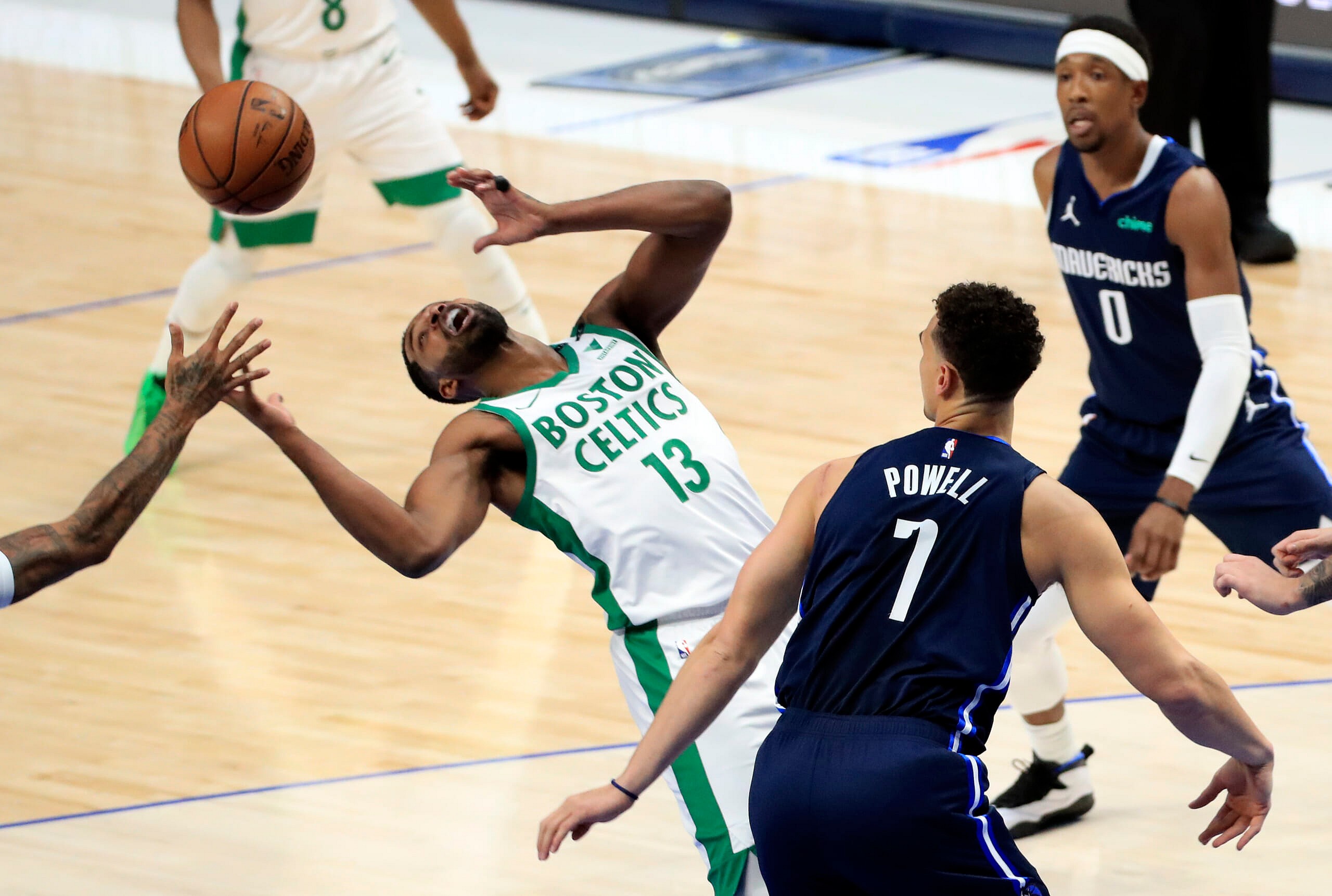 tristan thompson trade to the dallas mavericks