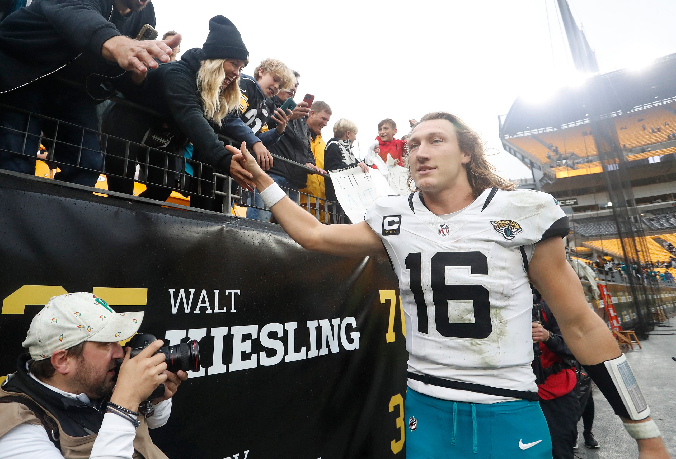 nfl week 8: trevor lawrence