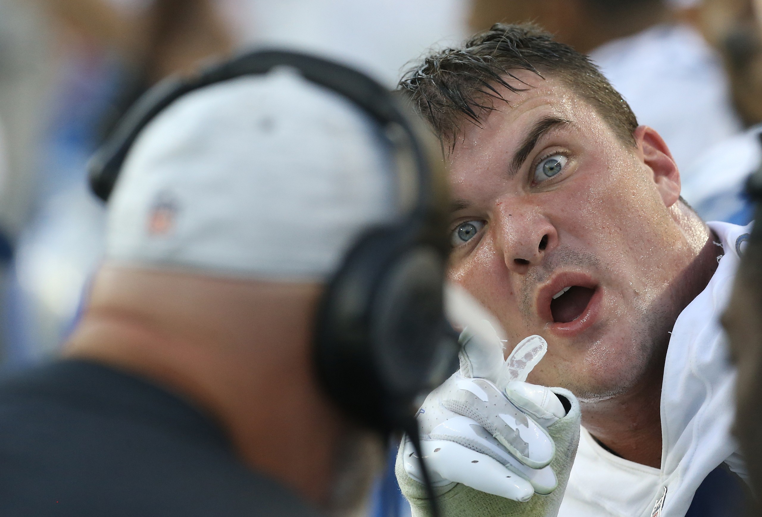 las vegas raiders trade for john cominsky