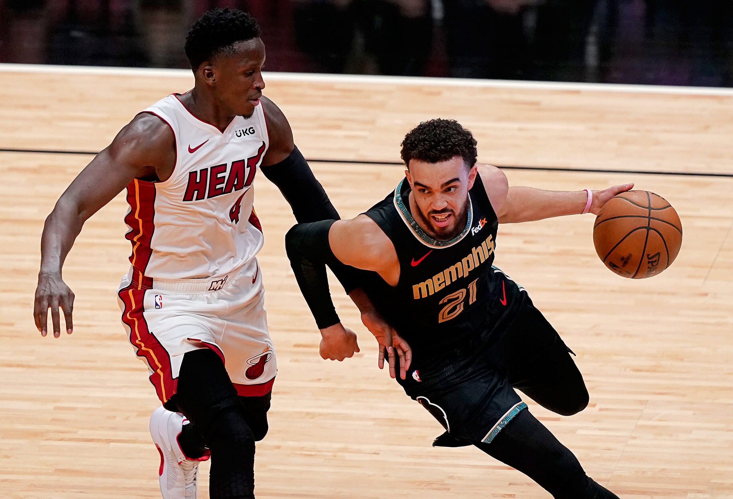 denver nuggets take a chance in victor oladipo during nba free agency