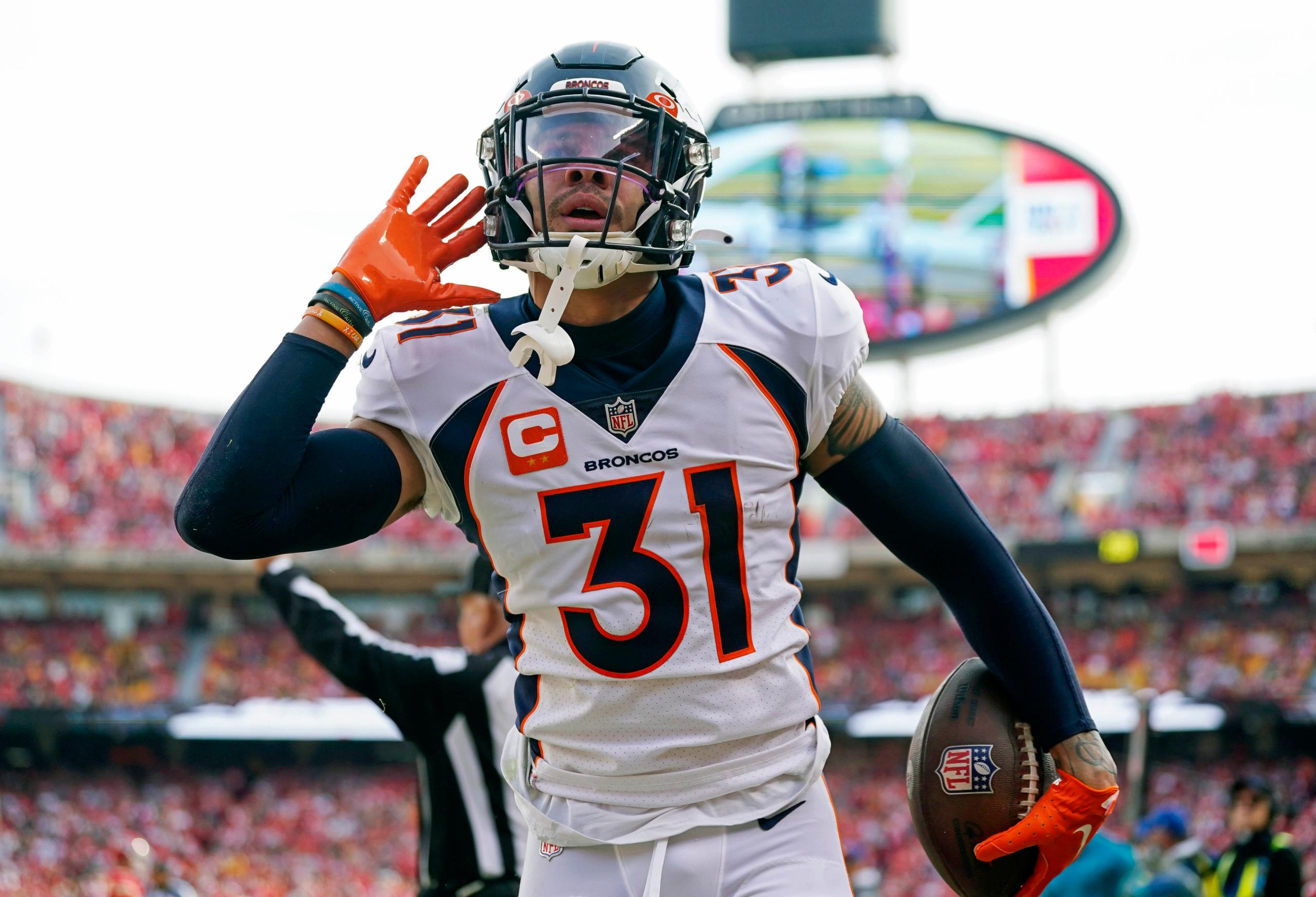 Denver Broncos Justin Simmons
