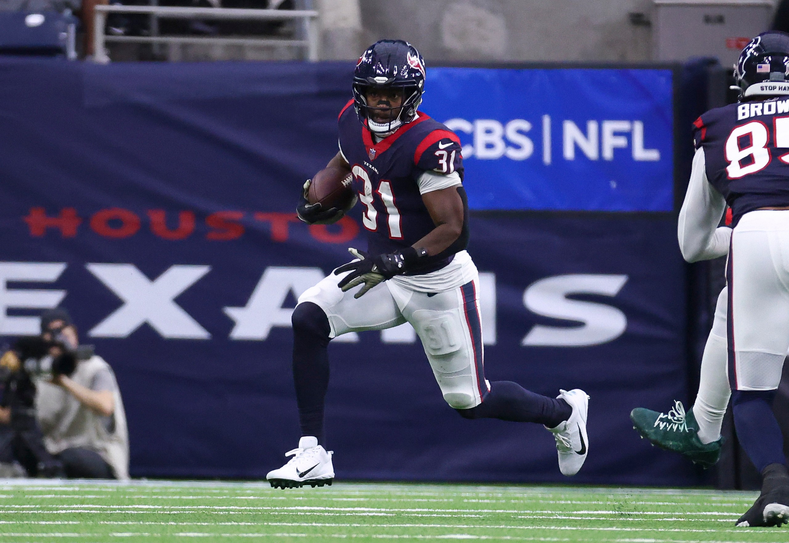 los angeles rams sign david johnson