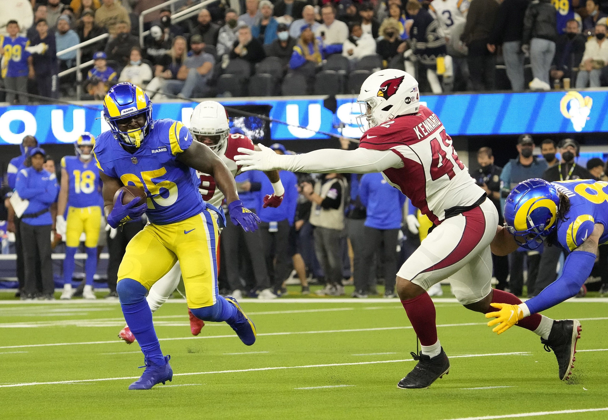 sony michel signs miami dolphins