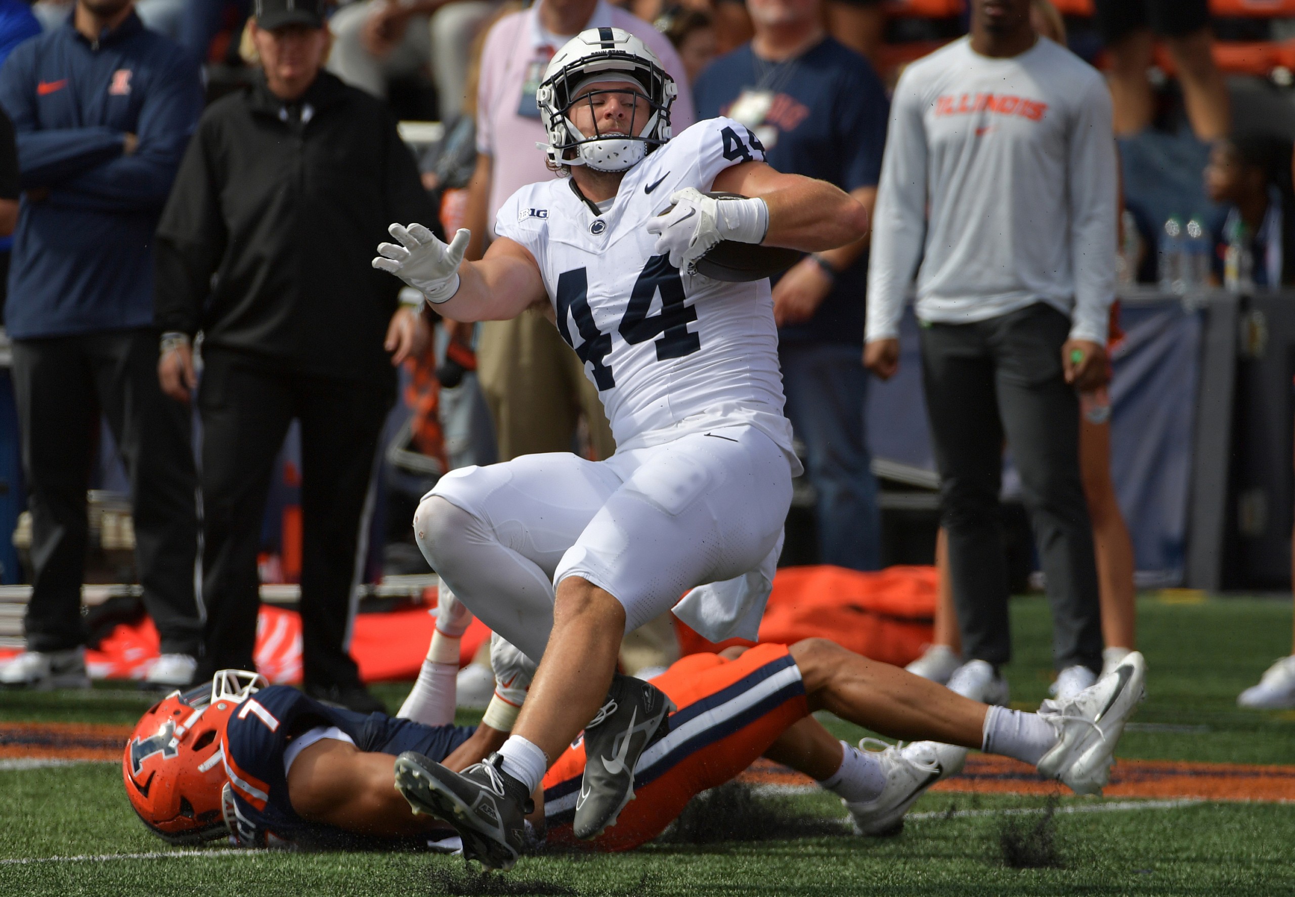NCAA Football: Penn State at Illinois