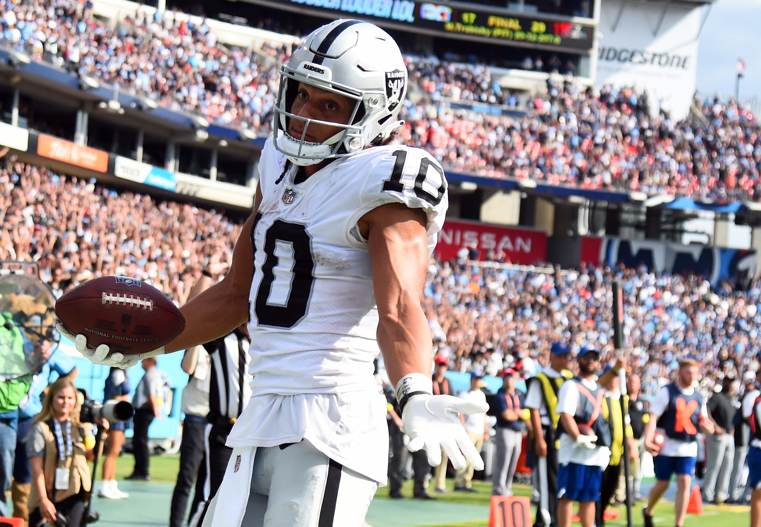 NFL: Las Vegas Raiders at Tennessee Titans