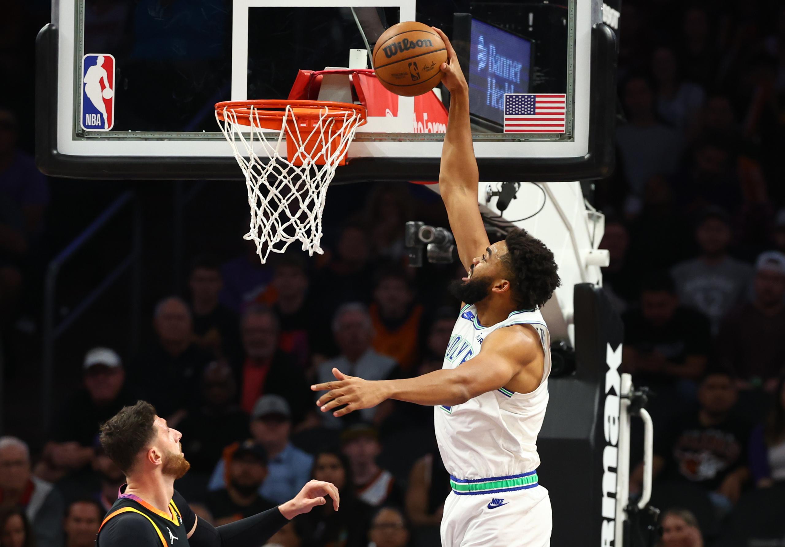 NBA: Minnesota Timberwolves at Phoenix Suns