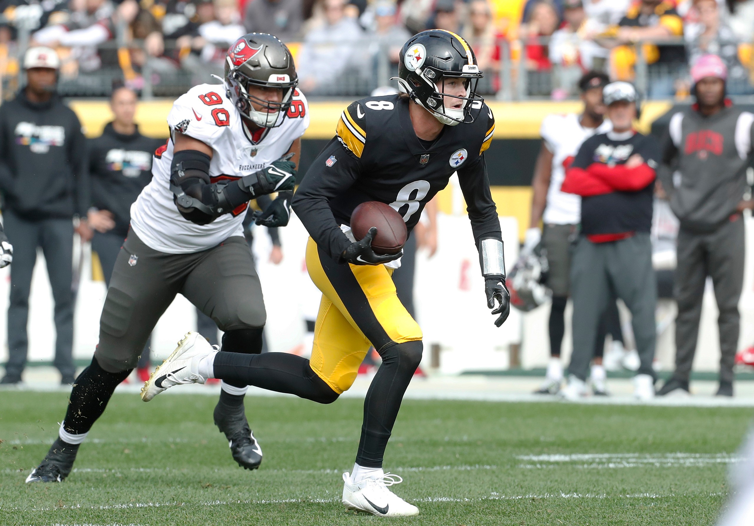 kenny pickett, pittsburgh steelers