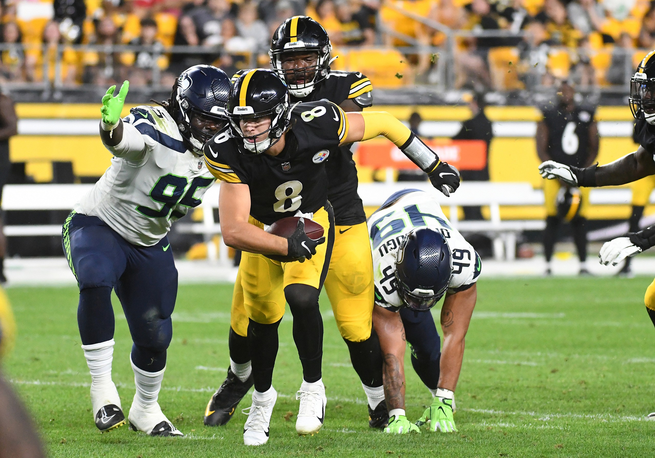 NFL: Seattle Seahawks at Pittsburgh Steelers