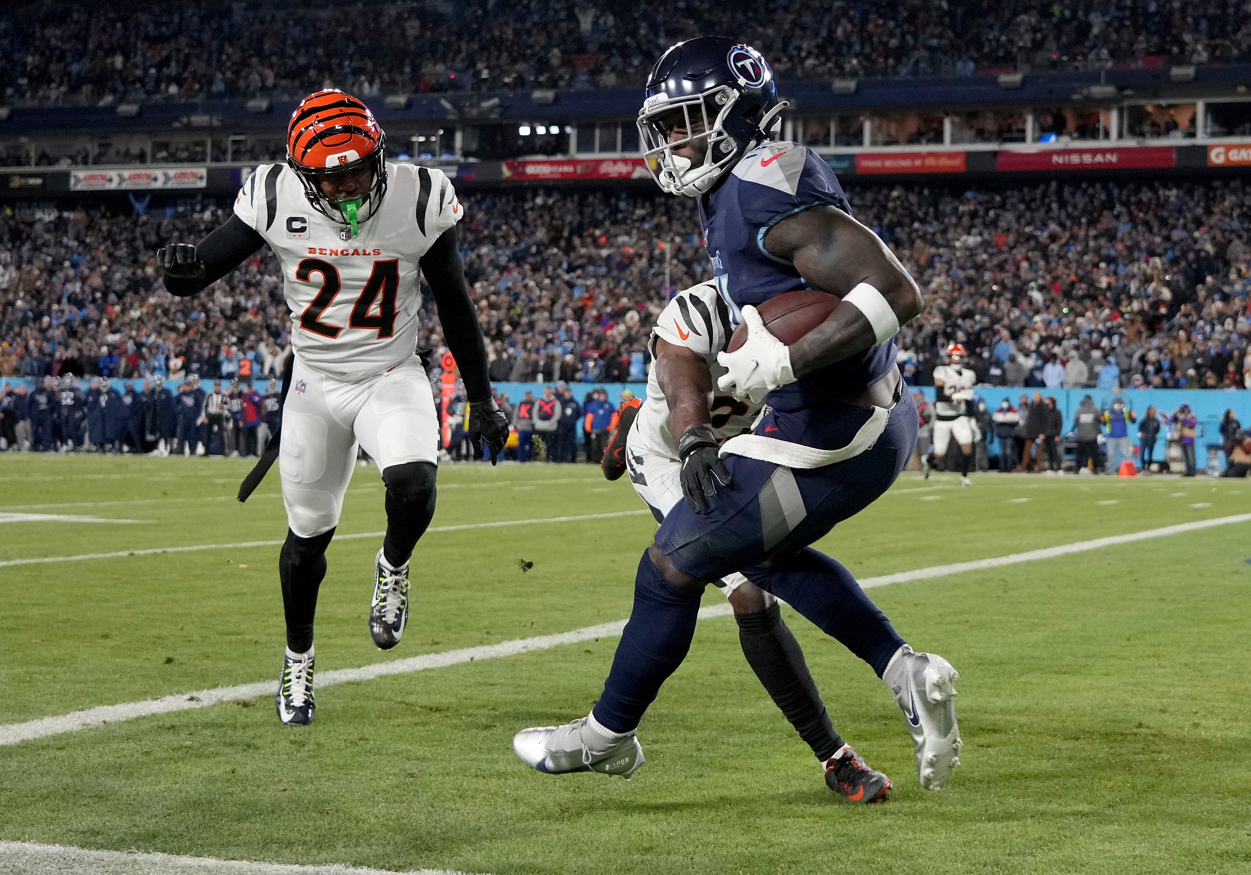 NFL: AFC Divisional Round-Cincinnati Bengals at Tennessee Titans