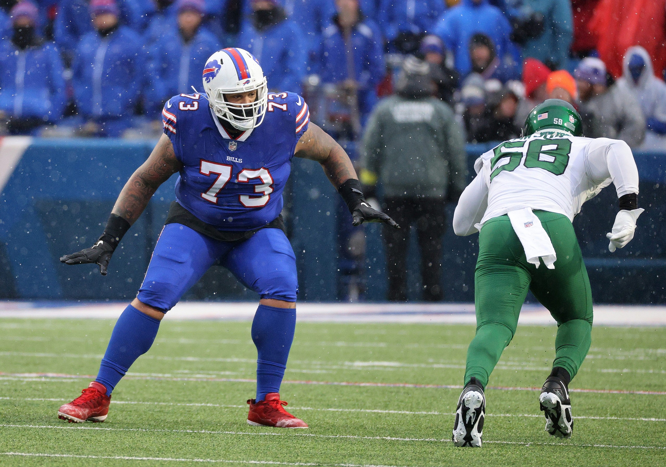 miami dolphins at buffalo bills: dion dawkins