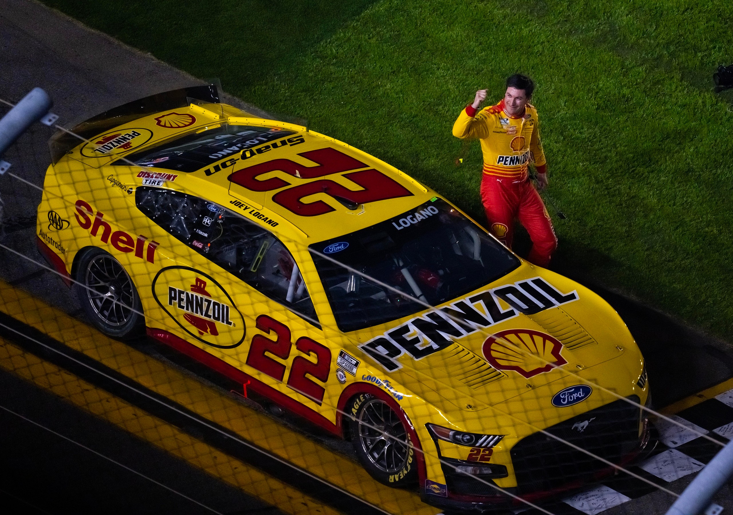 NASCAR: Bluegreen Vacations Duel 1 at DAYTONA