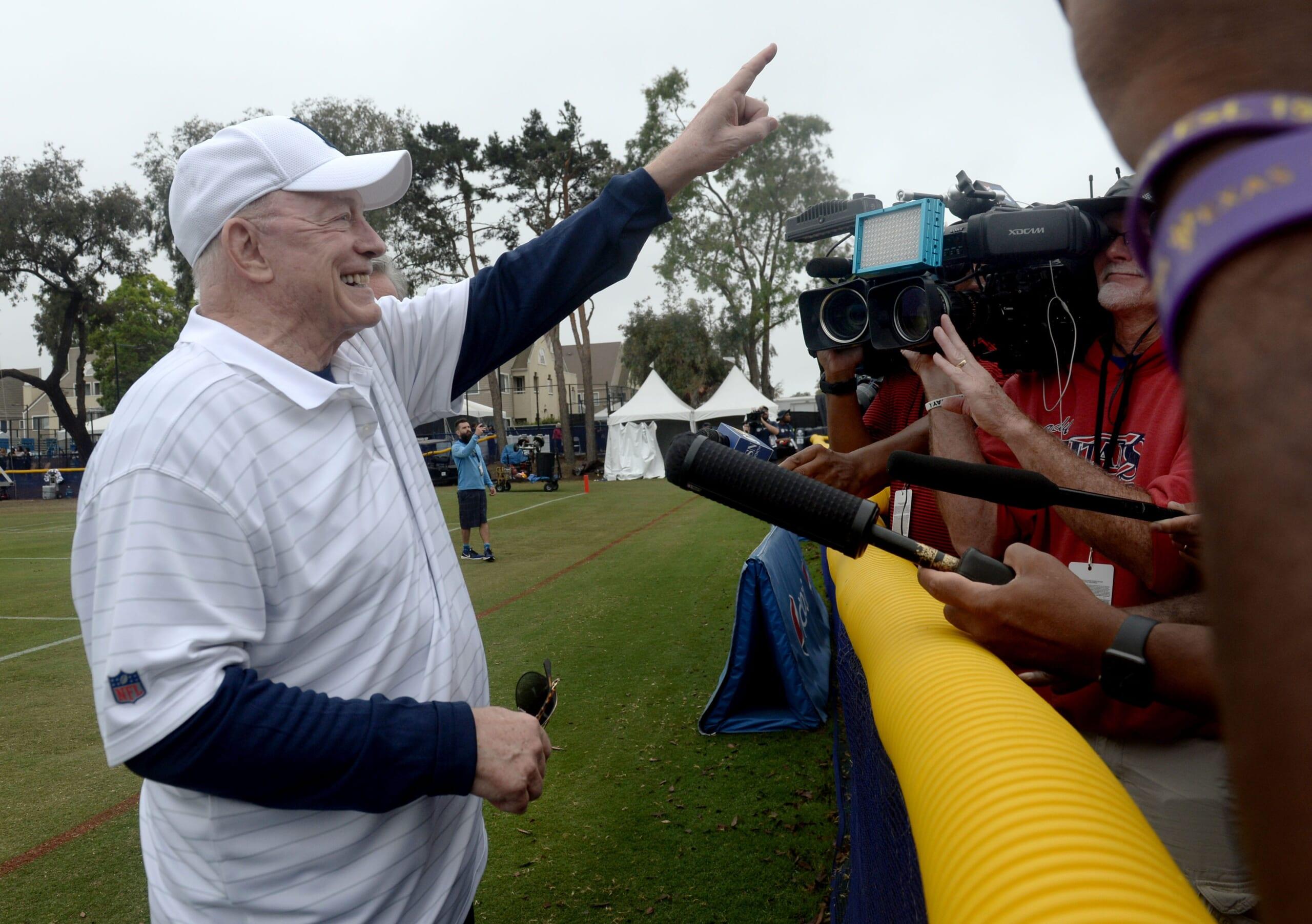 nfl hall of famer: dallas cowboys' jerry jones