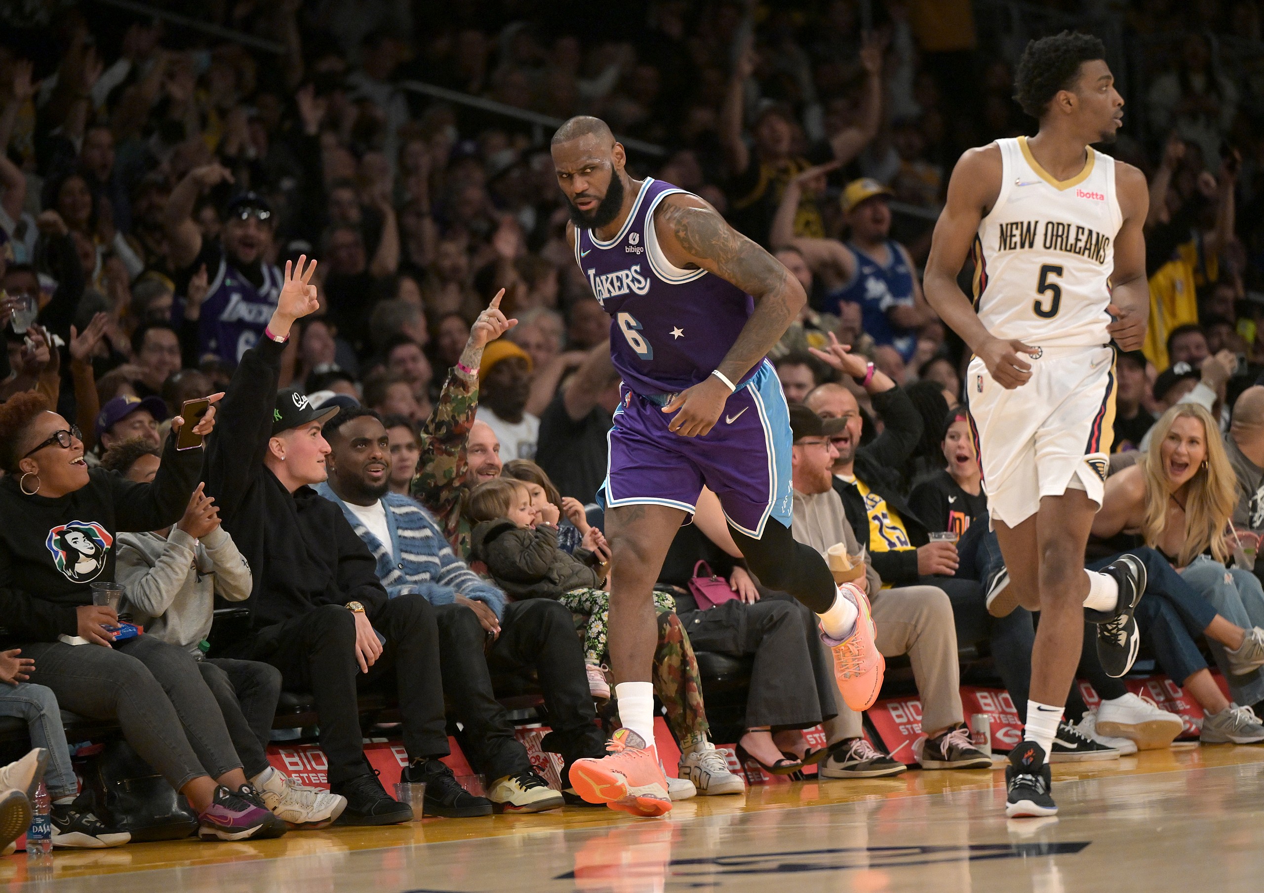 NBA: New Orleans Pelicans at Los Angeles Lakers