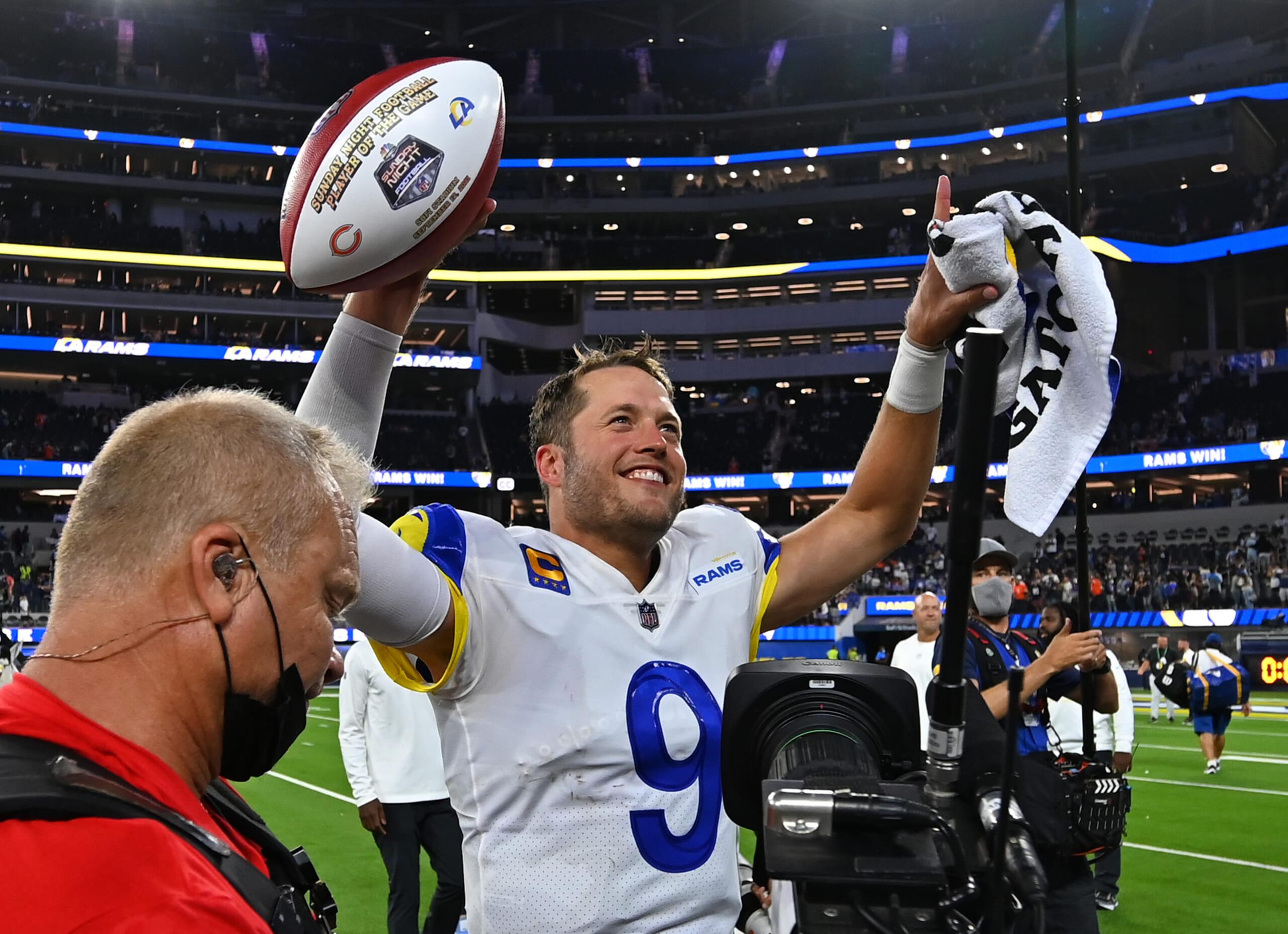 los angeles rams qb matthew stafford vs russell wilson