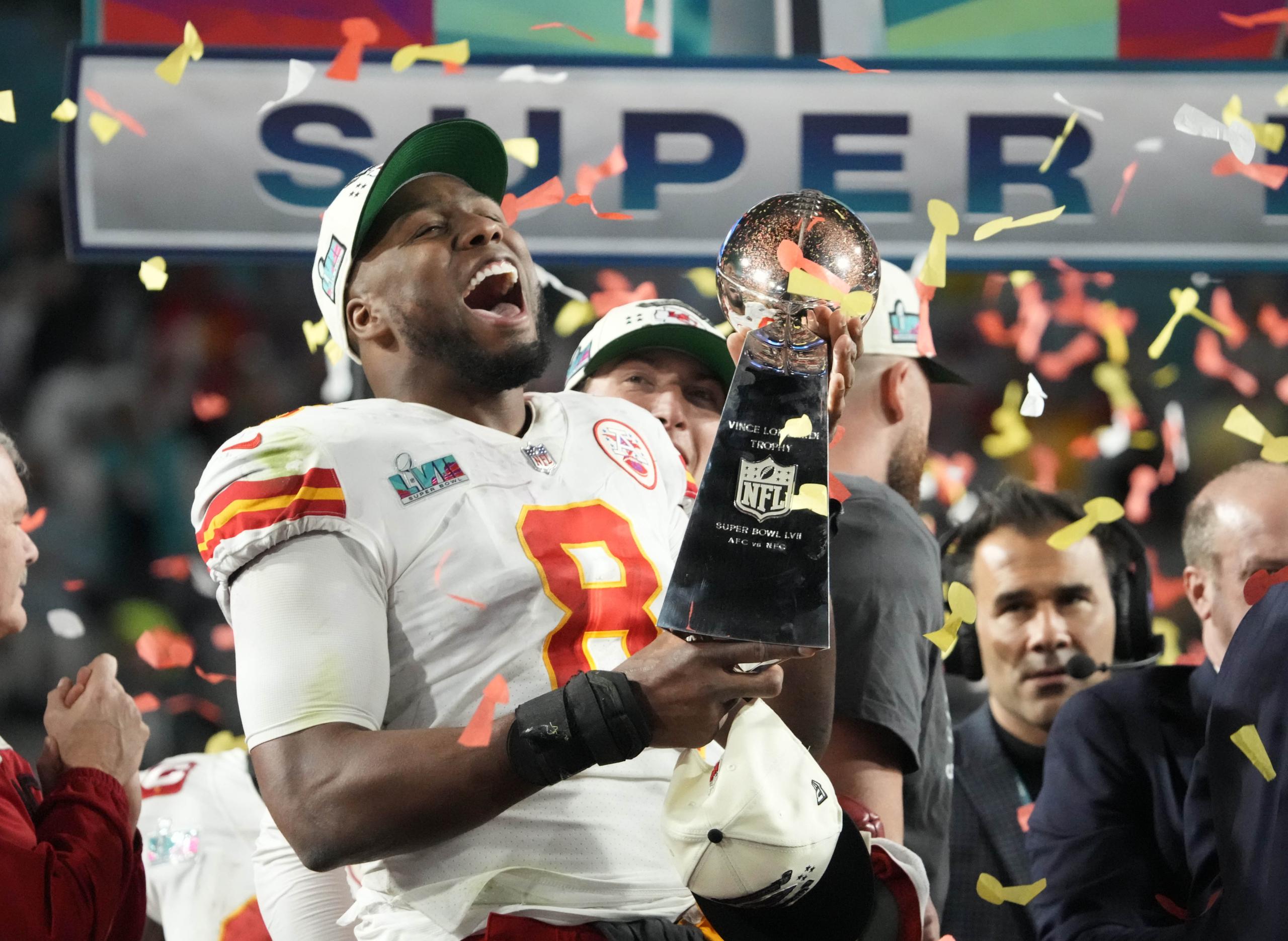 nfl free agents: carlos dunlap