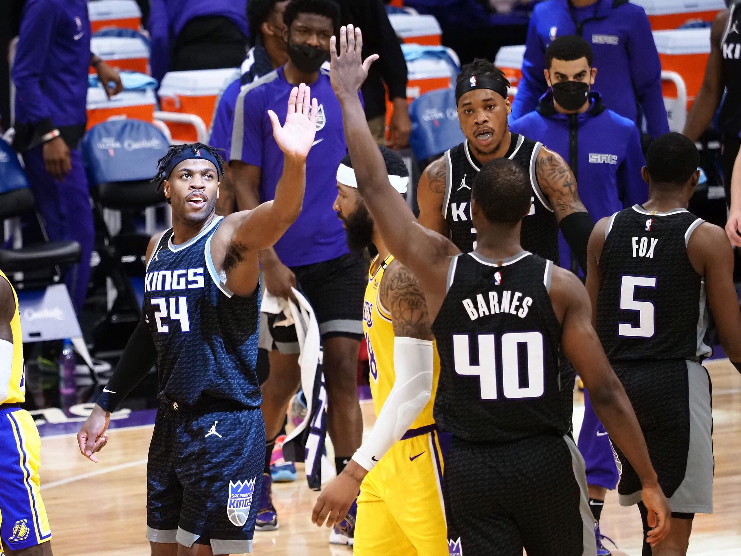 los angeles lakers trade for buddy hield