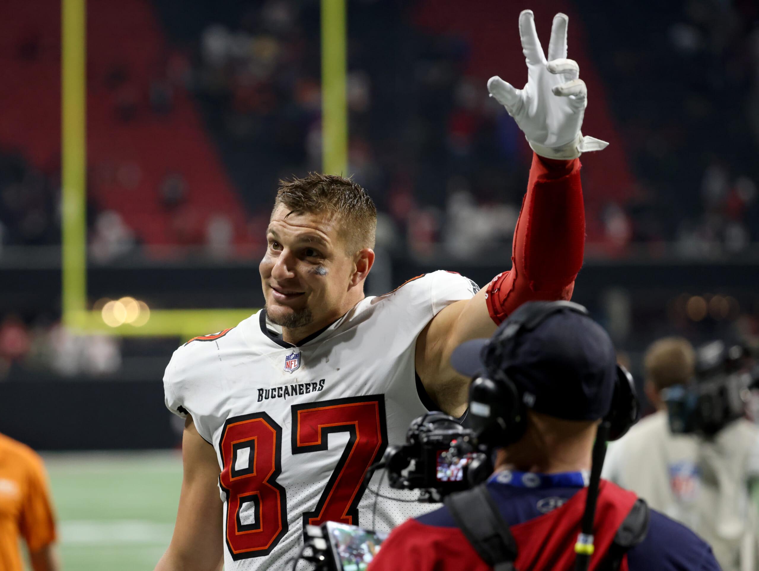 tom brady calls rob gronkowski goat