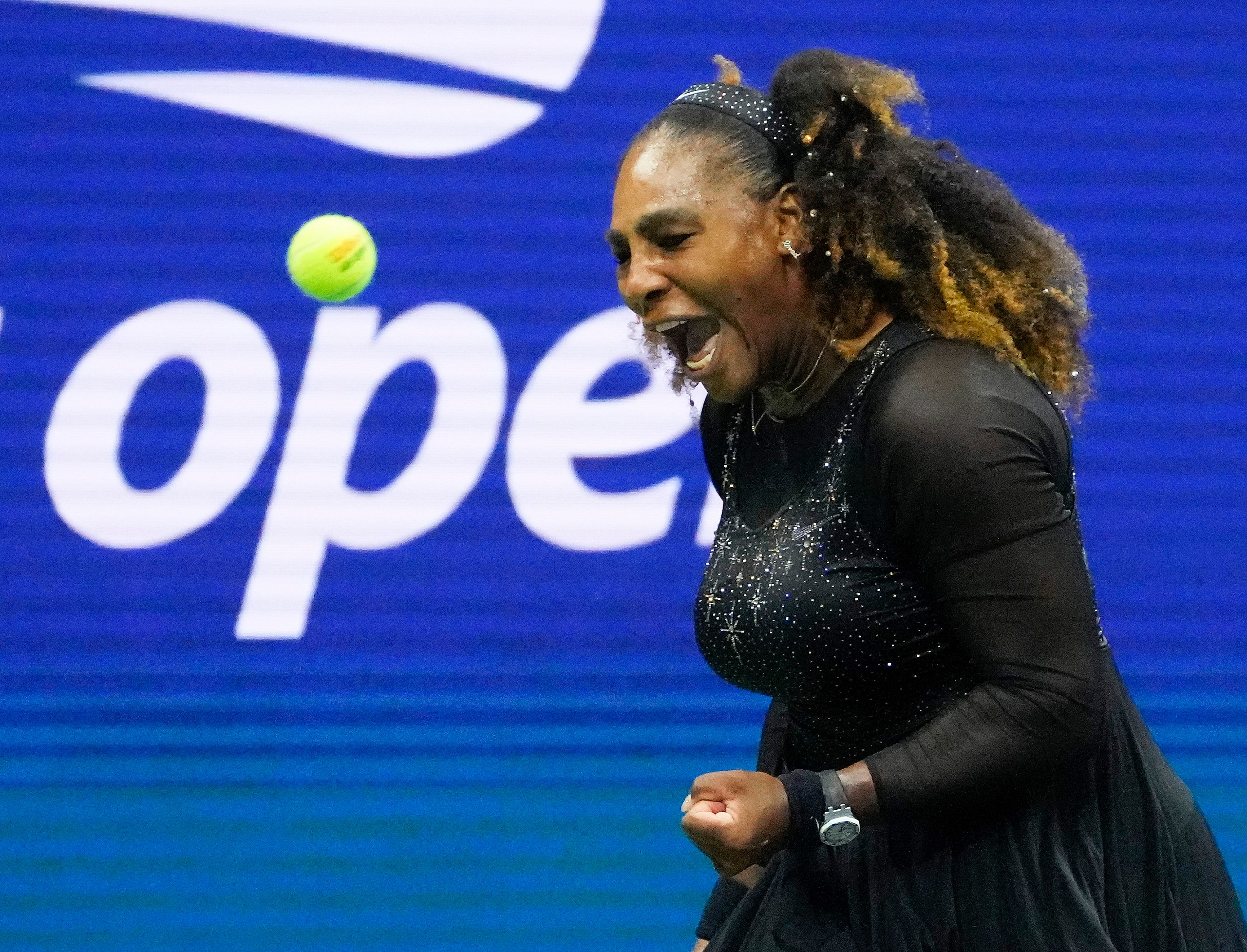 serena williams defeats anett kontaveit
