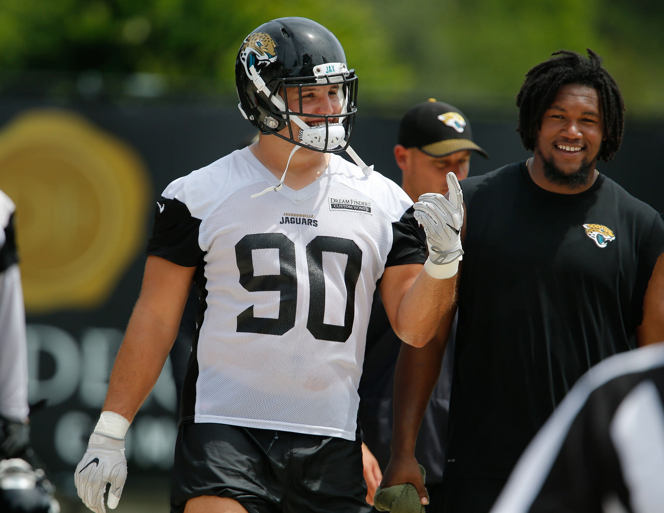 nfl roster cuts: taven bryan