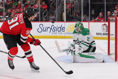NHL: Dallas Stars at New Jersey Devils