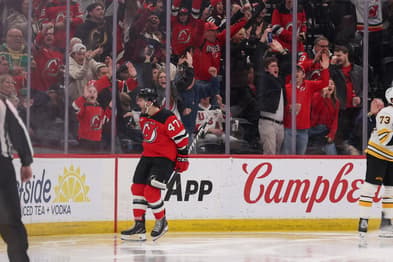 NHL: Boston Bruins at New Jersey Devils