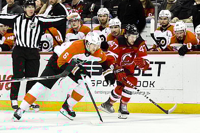NHL: Philadelphia Flyers at New Jersey Devils