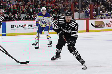 NHL: Buffalo Sabres at New Jersey Devils