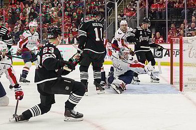 NHL: Washington Capitals at New Jersey Devils