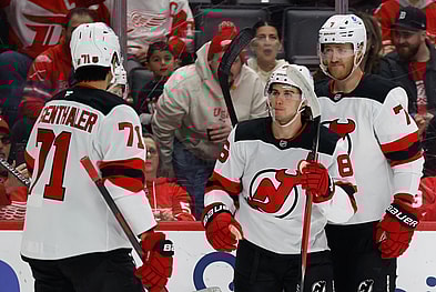 NHL: New Jersey Devils at Detroit Red Wings