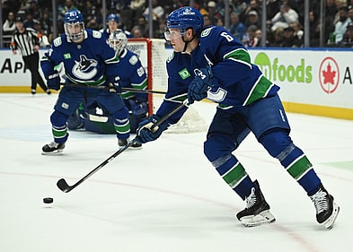 NHL: Winnipeg Jets at Vancouver Canucks