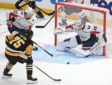 NHL: Washington Capitals at Pittsburgh Penguins