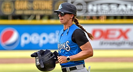 Rachel Balkovec is the first woman ever to manage a men's minor league team for the Tampa Tarpons. Tampa Tarpons won 4-1 over the Bradenton Marauders at Bradenton's LECOM Park Wednesday evening June, 29, 2022. On Sunday July 3, 2022, Bradenton Marauders will again host the Tampa Tarpons, starting at 6:30 p.m. with a Independence Day celebration post-game fireworks show. For more information visit milb.com/bradenton/tickets/promotions.

Sar Bradenton Marauders 34