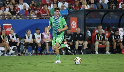 Sep 16, 2023; Frisco, Texas, USA;  Seattle Sounders midfielder Reed Baker-Whiting (21) in action during the match against FC Dallas at Toyota Stadium. Mandatory Credit: Kevin Jairaj-USA TODAY Sports