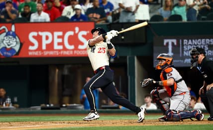 Boston Red Sox, Dylan Moore