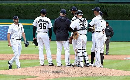 Detroit Tigers manager A.J. Hinch (14) brings in reliever Michael Fulmer (32) during fifth inning action against the Minnesota Twins Saturday, May 8, 2021 at Comerica Park in Detroit.

Tigers Minn2
