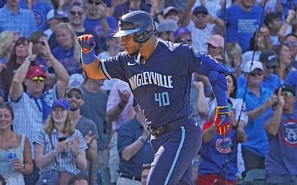 Aug 5, 2022; Chicago, Illinois, USA; Chicago Cubs designated hitter Willson Contreras (40) runs the bases after hitting a two run home run against the Miami Marlins during the eighth inning at Wrigley Field. Mandatory Credit: David Banks-USA TODAY Sports
