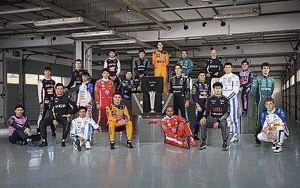 f1 drive to survive netflix apple tv