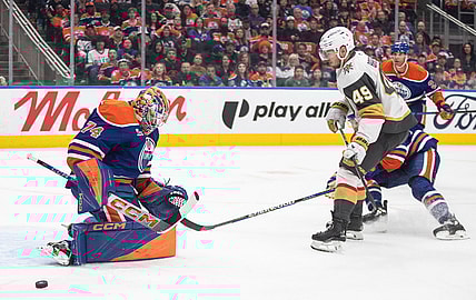 Edmonton Oilers goaltender Stuart Skinner makes a save on Golden Knights forward Ivan Barbashev 5/12/2025 (Photo/Screenshot- Sportsnet via Twitter)