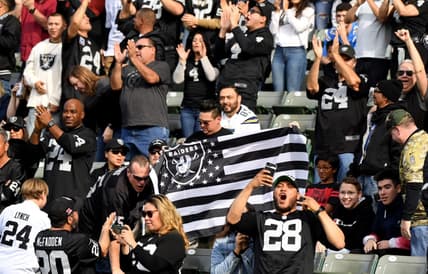 Raiders training camp costa mesa fans lockout