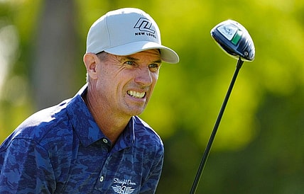 Nov 11, 2022; Phoenix, AZ, USA; Steven Alker plays his tee shot on the fifth hole during round two of the Charles Schwab Cup at Phoenix Country Club.  at Phoenix Country Club. Mandatory Credit: Rob Schumacher-USA TODAY Sports