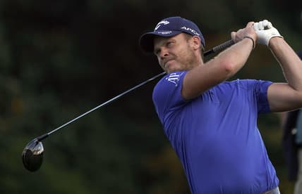 Nov 12, 2020; Augusta, Georgia, USA; Danny Willett plays his shot from the eighth tee during the first round of The Masters golf tournament at Augusta National GC. Mandatory Credit: Michael Madrid-USA TODAY Sports